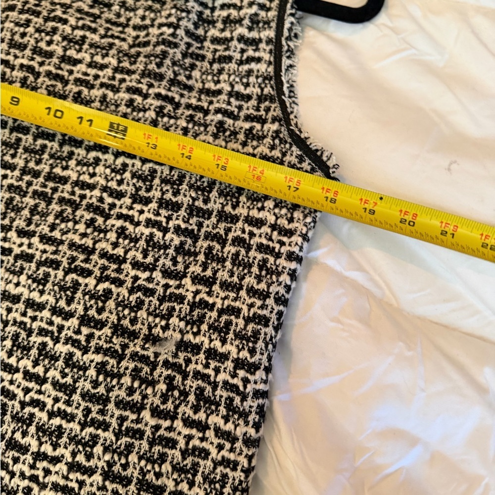 Max Studio Black & White Tweed Camisole with Frayed Trim - Picture 6 of 9